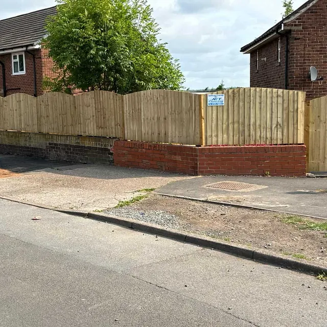 scalloped fencing